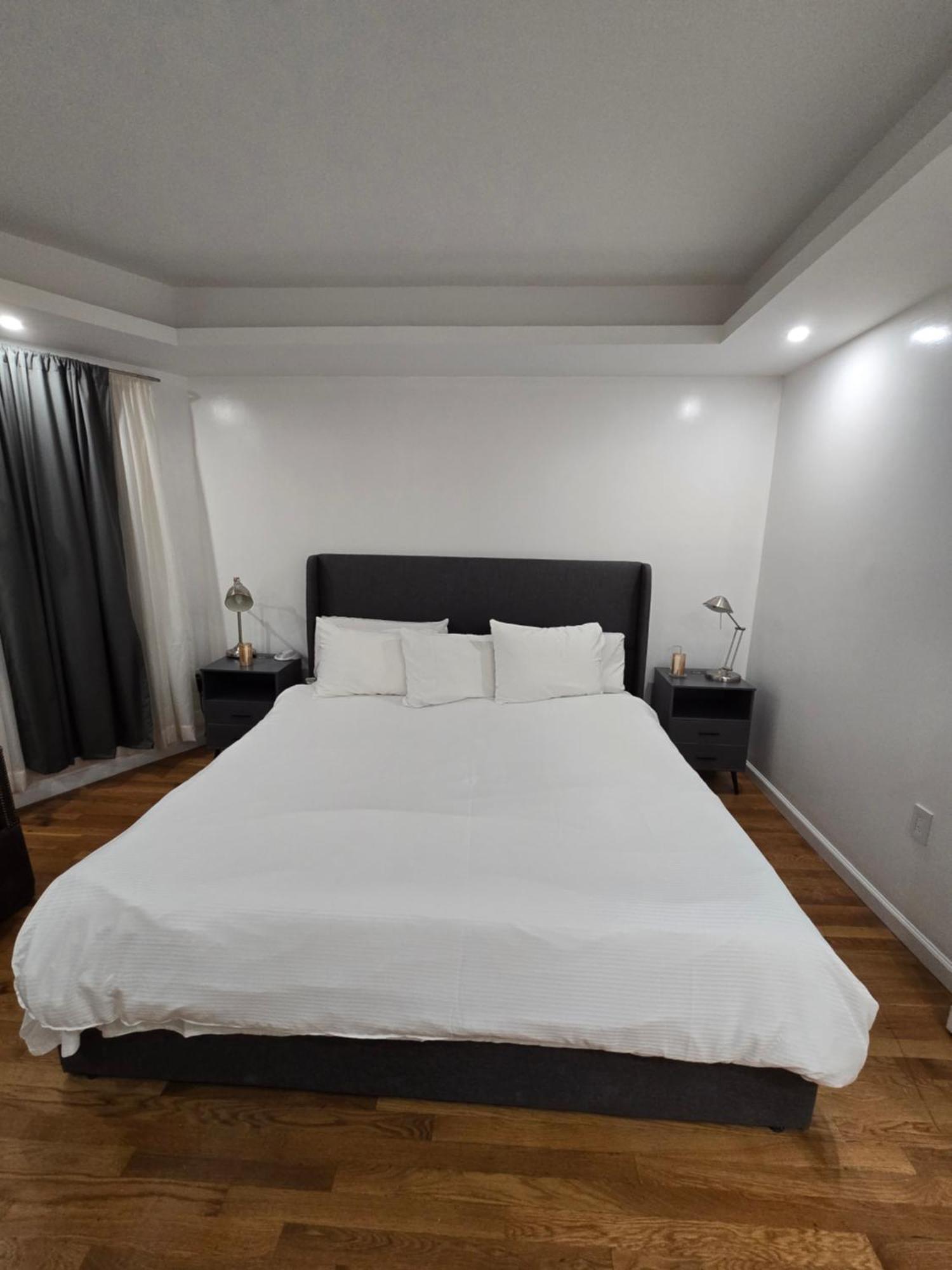 Beautiful Boston Bedroom - New Renovation Exterior foto