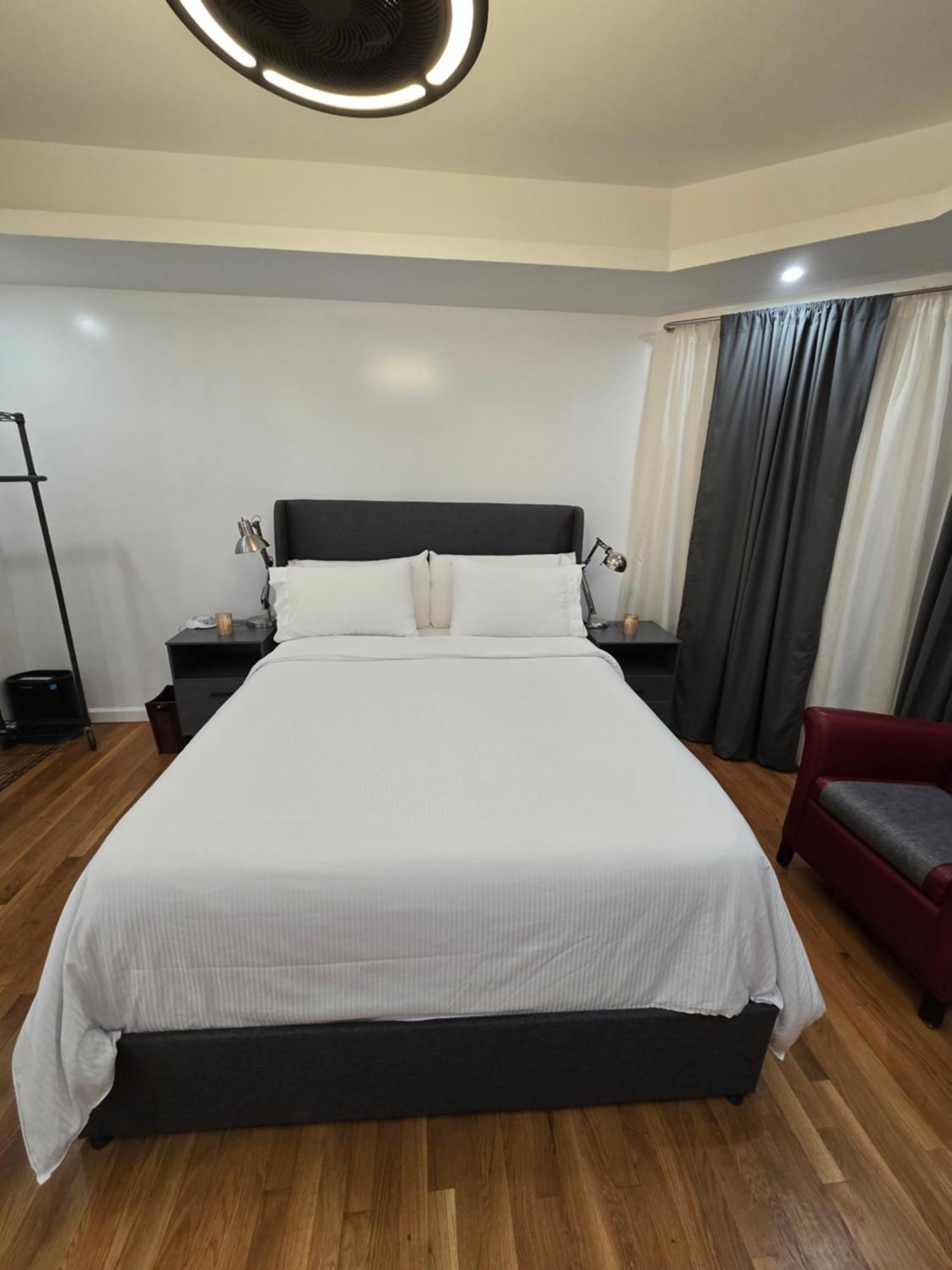 Beautiful Boston Bedroom - New Renovation Exterior foto